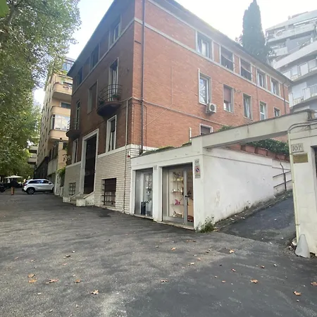 El-even Parioli 公寓式酒店 *